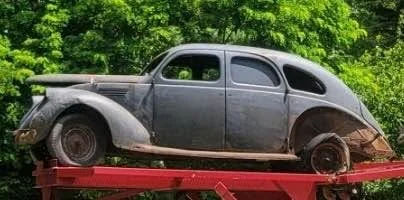 1936 Lincoln-Zephyr Sedan (41263) FI