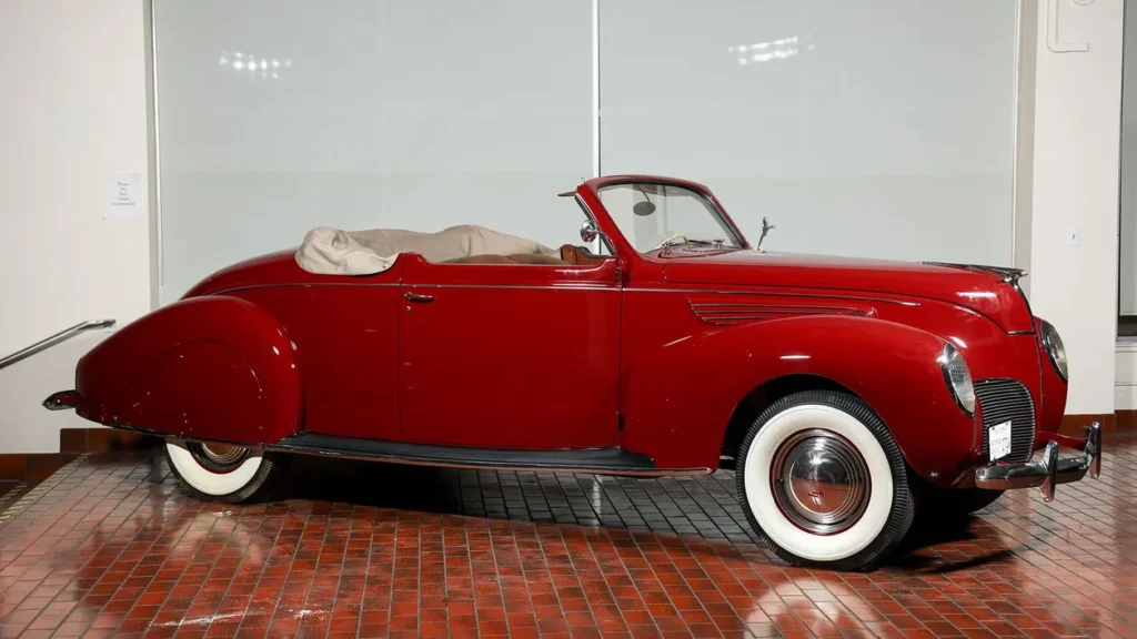 1938 Lincoln-Zephyr Convertible-Coupe (40372) FI