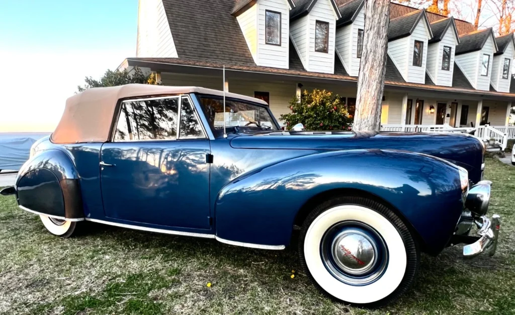 1940 Lincoln-Zephyr Continental Cabriolet (31222) FI