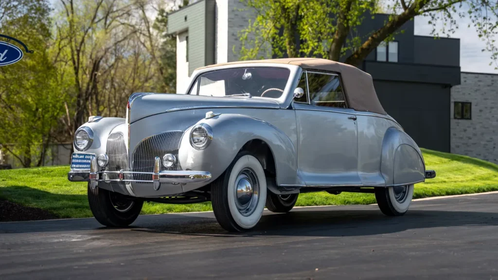1941 Lincoln-Zephyr Convertible-Coupe (33481) FI
