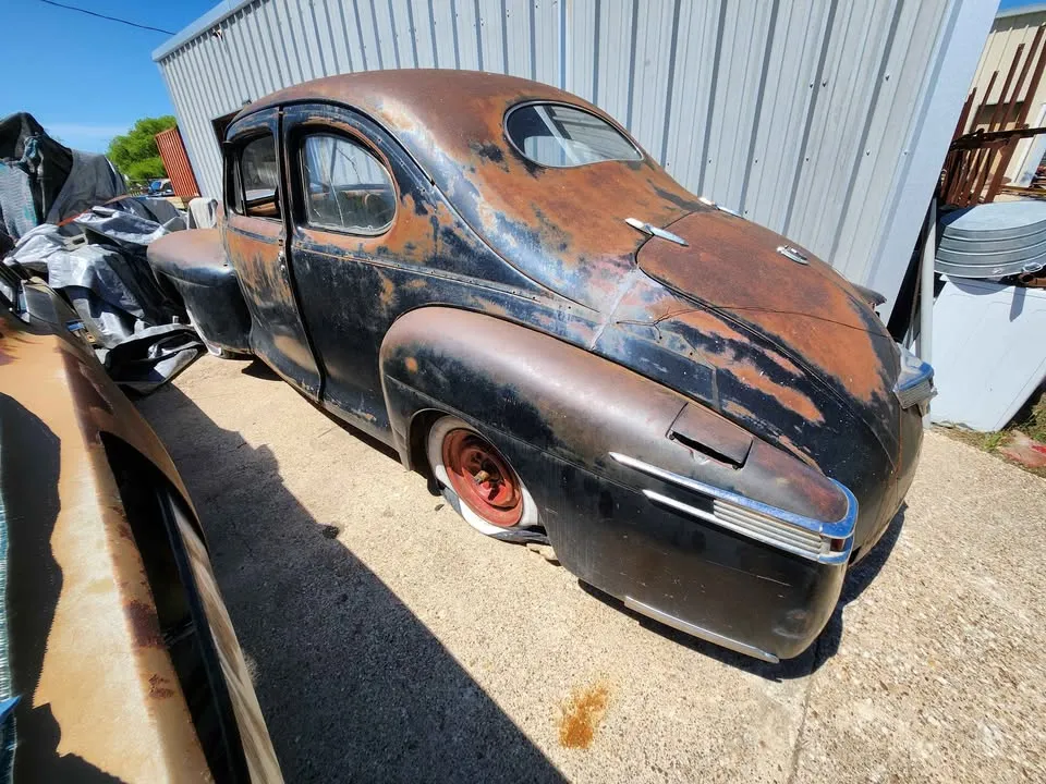 1946 Lincoln Club Coupe (31226) FI