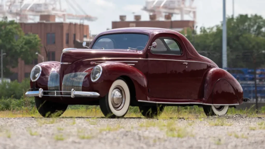 1939 Lincoln-Zephyr Coupe (53100) FI