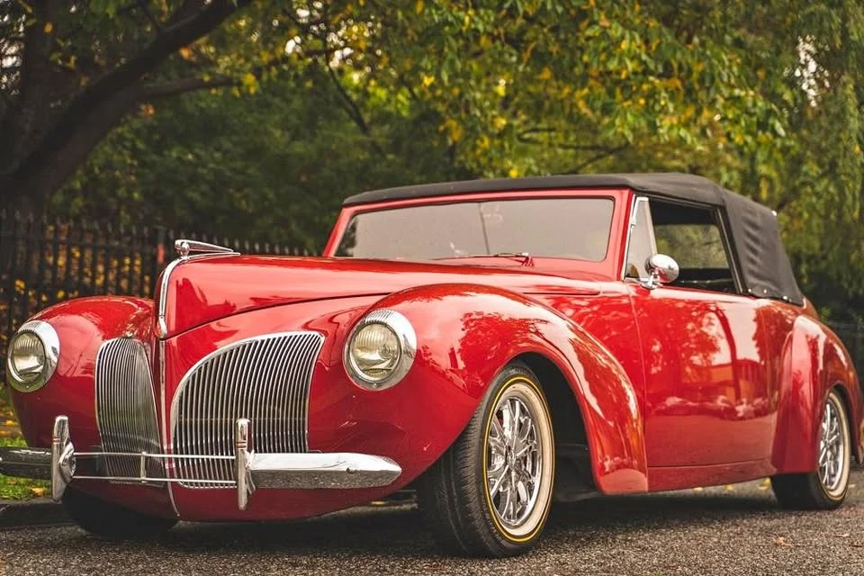 1940 Lincoln-Zephyr Continental Cabriolet (49017) FI