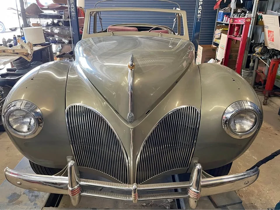 1941 Lincoln Continental Cabriolet (50013) FI
