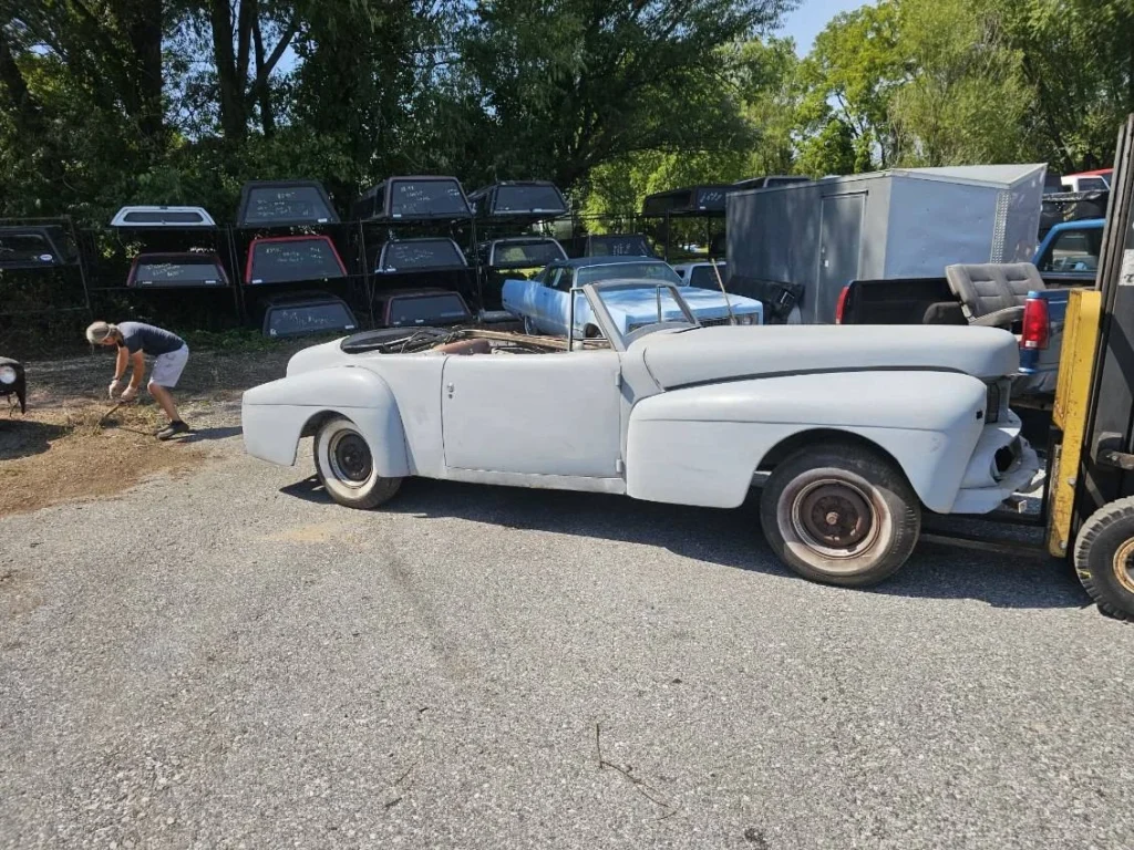 1946 Lincoln Continental Cabriolet (53421) FI