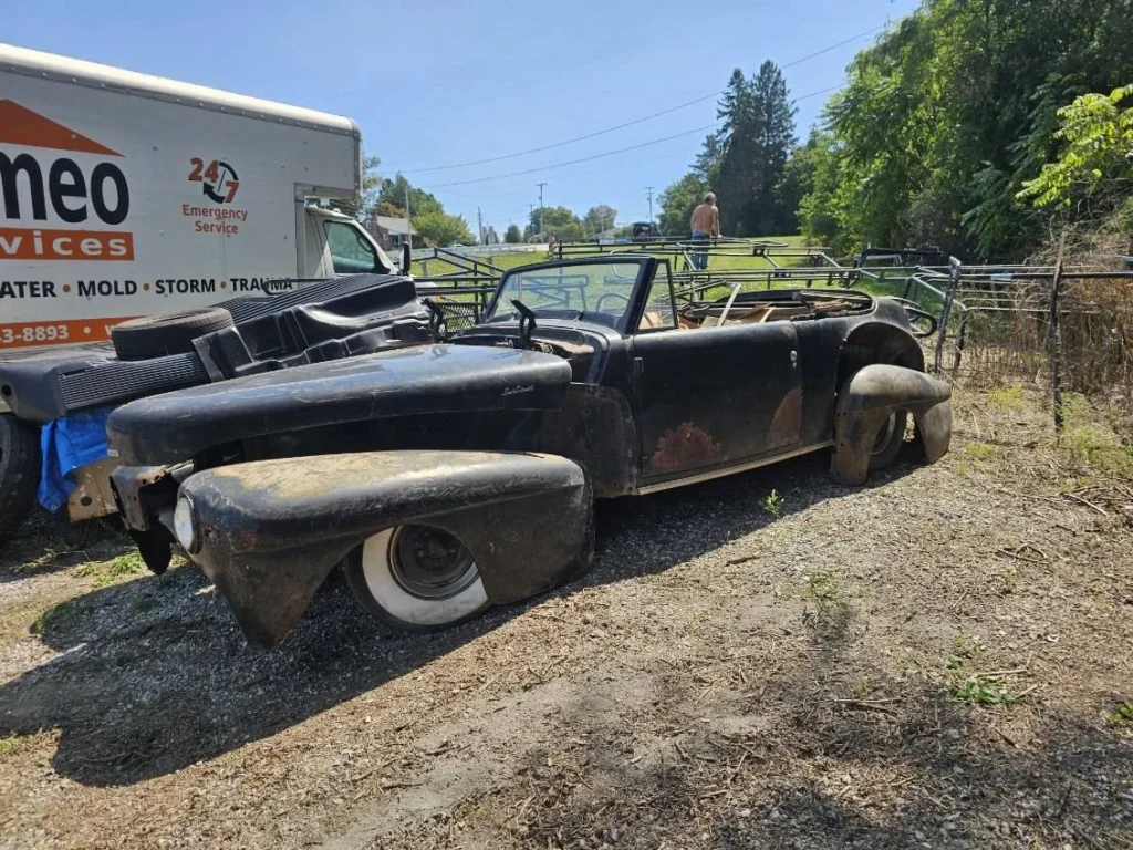 1947 Lincoln Continental Cabriolet (53433) FI