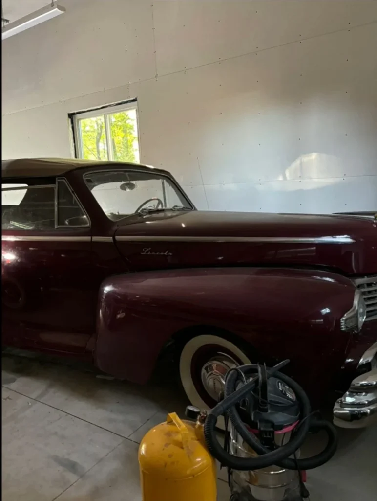 1947 Lincoln Convertible-Coupe (49919) FI